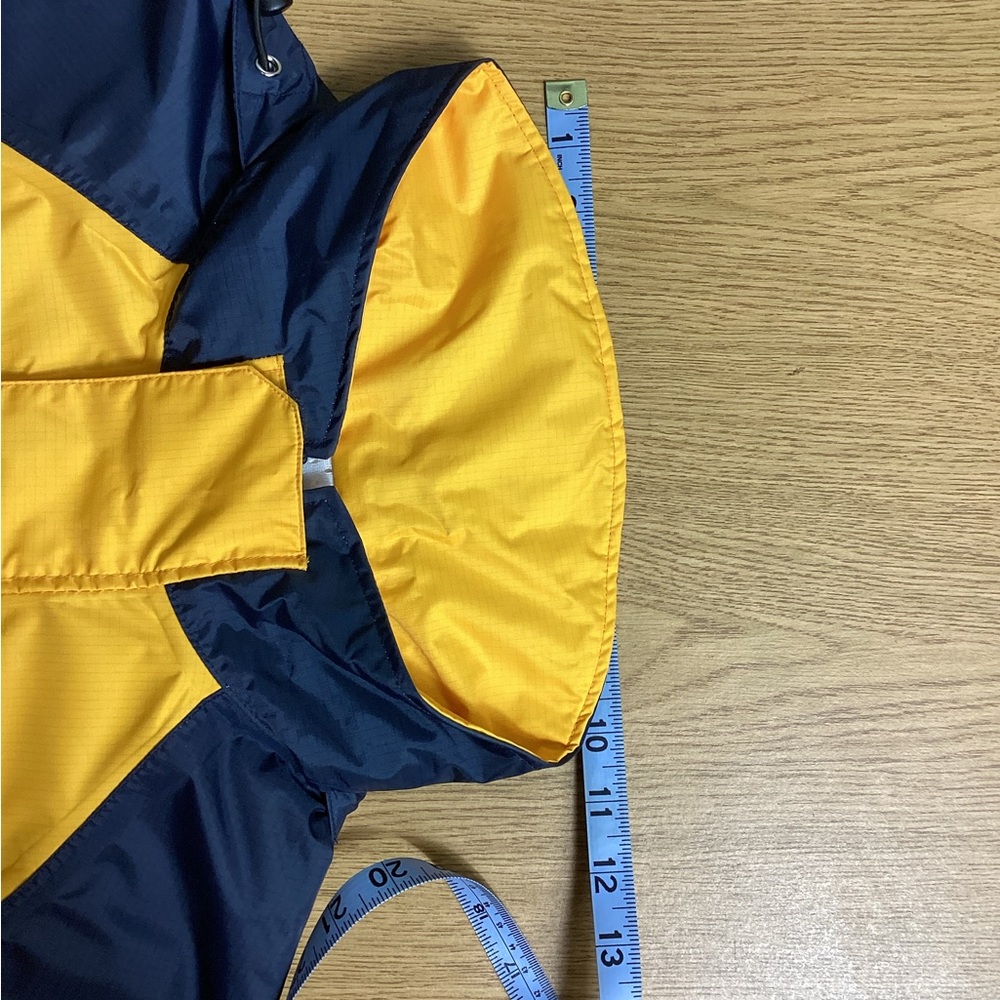 Gill O2 breathable sailing jacket; Size: small - Picture 11 of 16
